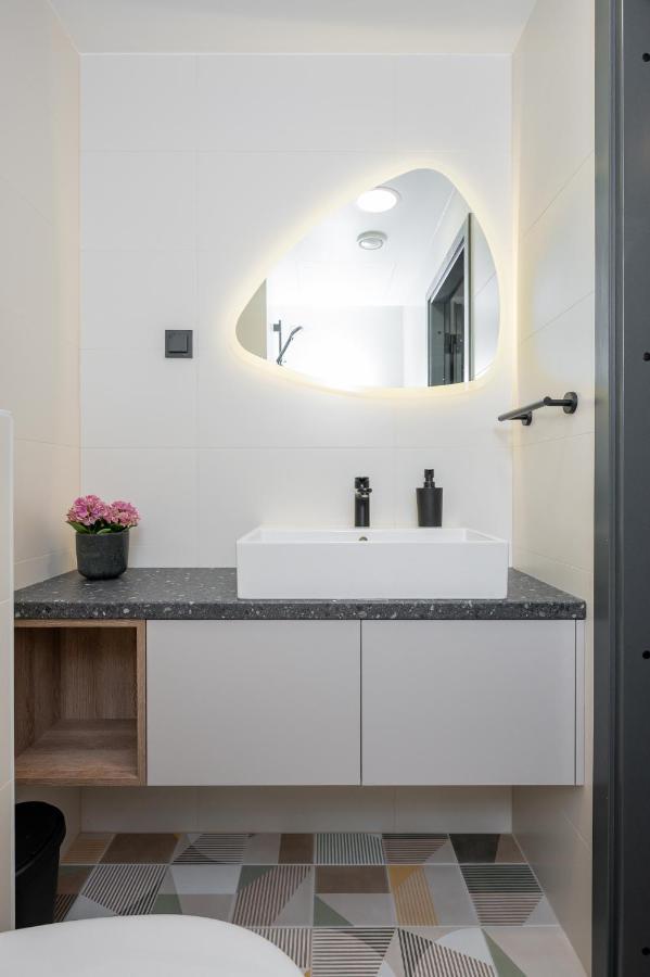 Rare Apartments - Self Check-In Miniapartments Tartu Ngoại thất bức ảnh
