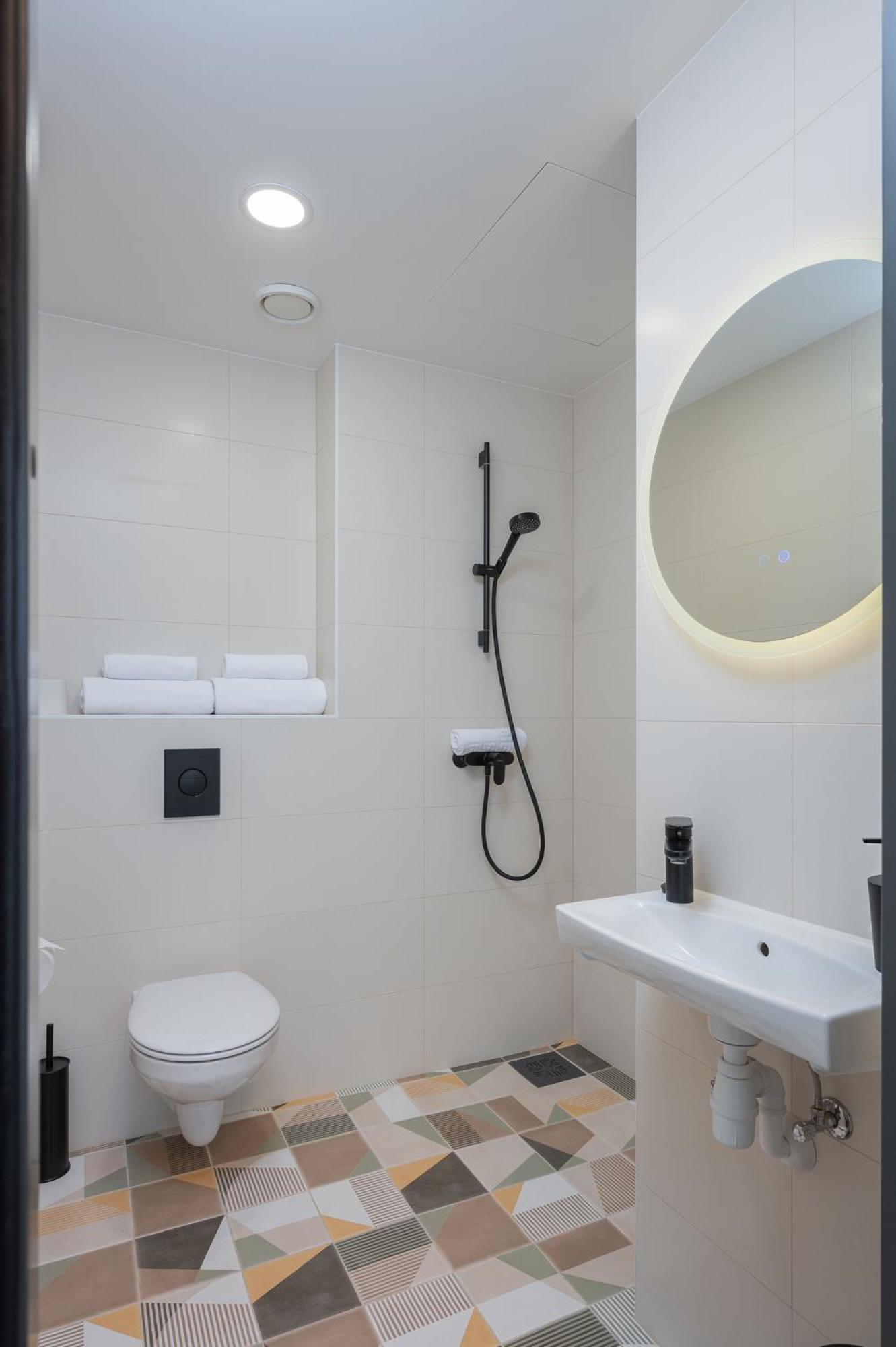 Rare Apartments - Self Check-In Miniapartments Tartu Ngoại thất bức ảnh